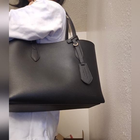 Burberry medium tote - Picture 9 of 16